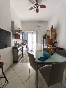 Trilocale buono stato, piano rialzato, Semicentro, Vercelli