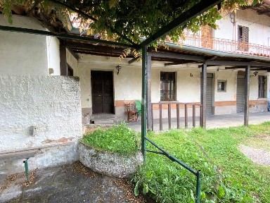 Locale commerciale in Affitto
