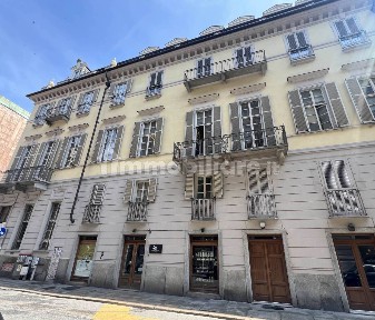 Locale commerciale in Affitto