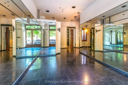 Torino, Crocetta, Corso Re Umberto, 72