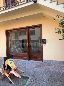 Locale commerciale in Affitto