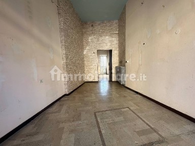 Locale commerciale in Affitto