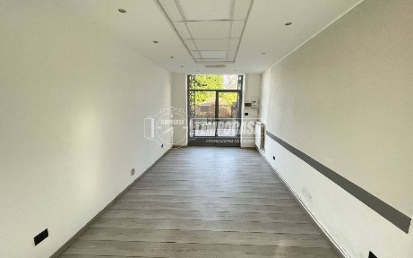 Locale commerciale in Affitto