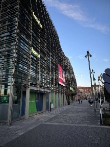 Locale commerciale in Affitto