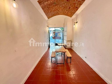 Locale commerciale in Affitto