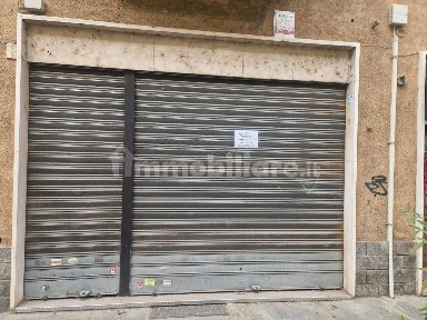 Locale commerciale in Affitto