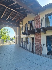 Locale commerciale in Affitto