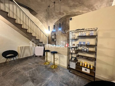 Locale commerciale in Affitto