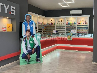 Locale commerciale in Affitto