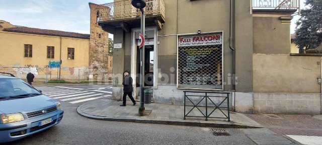 Locale commerciale in Affitto