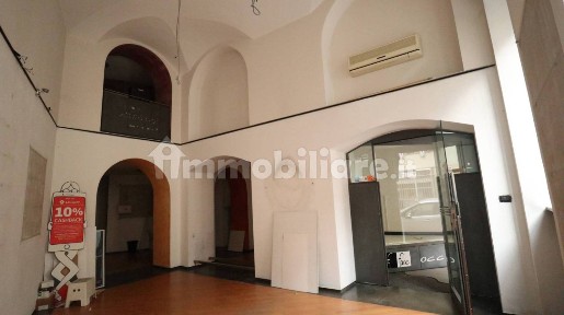 Locale commerciale in Affitto