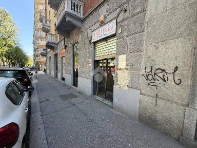 Locale commerciale in Affitto