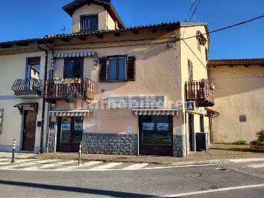 Locale commerciale in Affitto