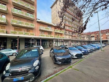Locale commerciale in Affitto