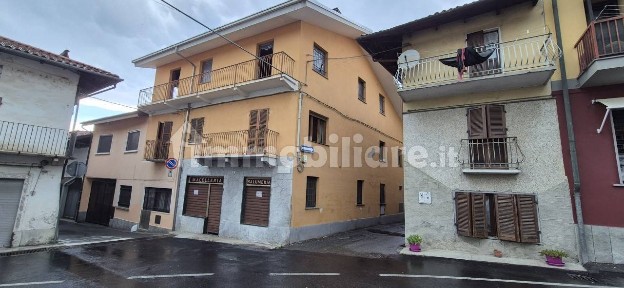 Locale commerciale in Affitto