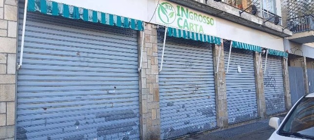 Locale commerciale in Affitto