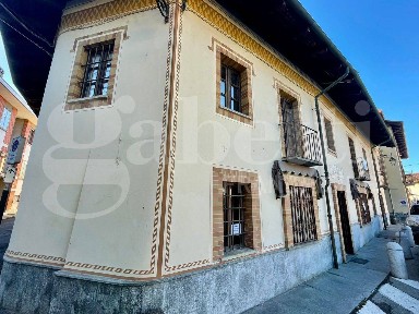 Bruino, Via Piossasco, 4