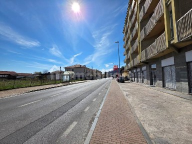 Locale commerciale in Affitto