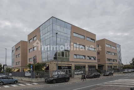 Locale commerciale in Affitto