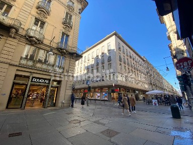 Attività commerciale in Affitto