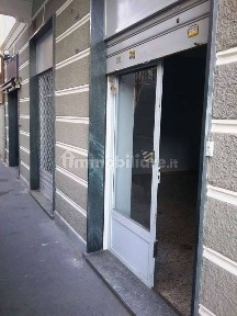 Locale commerciale in Affitto