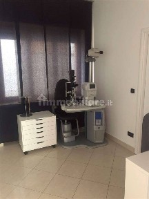 Locale commerciale in Affitto