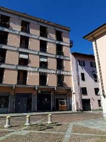 Locale commerciale in Affitto