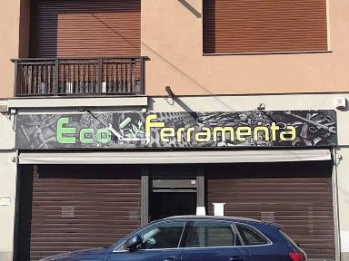 Locale commerciale in Affitto