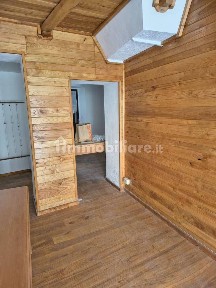 Locale commerciale in Affitto
