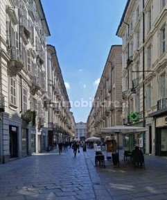 Locale commerciale in Affitto