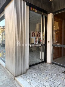 Locale commerciale in Affitto
