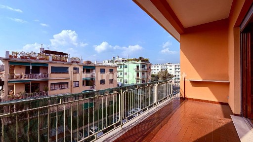 Attico piazza Leonardo da Vinci, Albaro, Genova