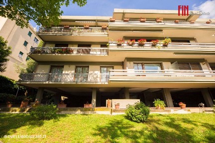 Attico viale Gambaro, Albaro, Genova