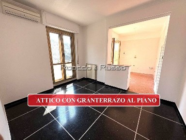 Attico buono stato, 90 m², Marassi, Genova