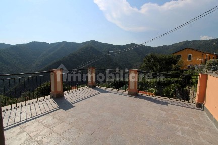 Attico ottimo stato, 70 m², Testana, Avegno