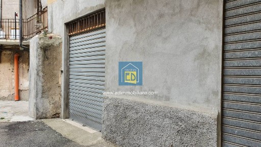 Savona, Via Benedetto Maria Solari, 2