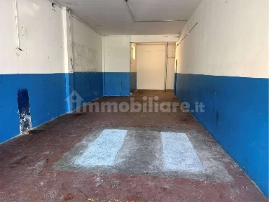 Albenga, Via Vittorio Veneto, 32