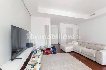 Quadrilocale via Vincenzo Gioberti 43, Lungomare - Strada Parco, Pescara
