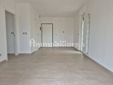 Trilocale via dei Pretuzi 10, Stadio - Lungomare Colombo, Pescara