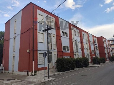 Pescara, Stadio - Lungomare Colombo, Via D\'Avalos, 178