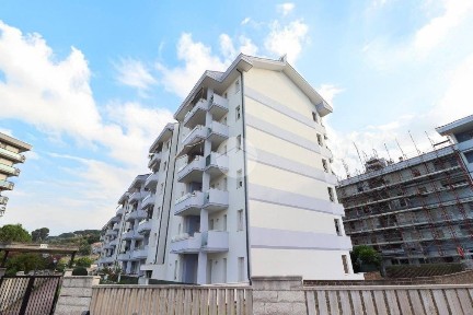 Quadrilocale via Luigi Polacchi 2, San Silvestro Spiaggia, Pescara
