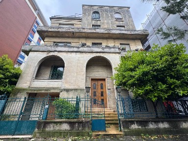 Appartamento via Regina Margherita 1, Piazza Salotto - Corso Umberto, Pescara