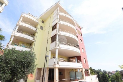 Attico via Michele Ciafardini 23, Colli Innamorati - Madonna, Pescara