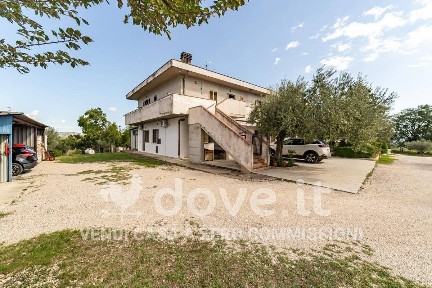Appartamento Contrada San Pellegrino 90, San Pellegrino, Loreto Aprutino
