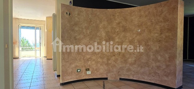Quadrilocale via Francesco Verrotti, Centro, Penne
