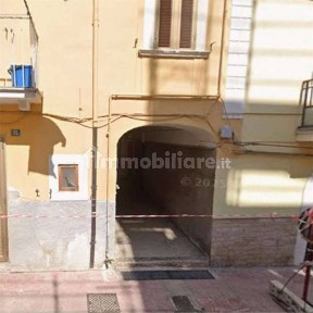Popoli, Via N. Costantini, 17