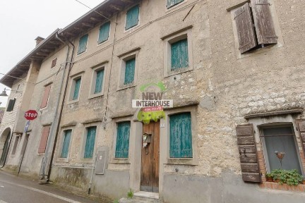Villa a schiera via Rojal 3, Centro, Budoia