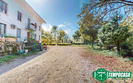 Villa bifamiliare Strada Alessandria, Valenza
