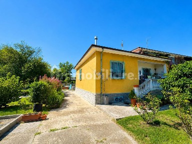 Casale Monferrato, Strada Asti, 19