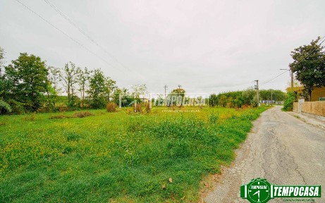 Villa unifamiliare via Orti Grandi, Sale